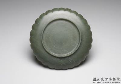 图片[3]-Jade plate with floral rim, India-China Archive